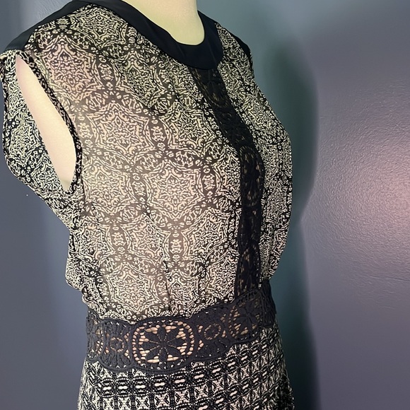 BCBG MaxAzria, Aymeline, sleeveless dress, dark ink navy combo fabric - Picture 8 of 15